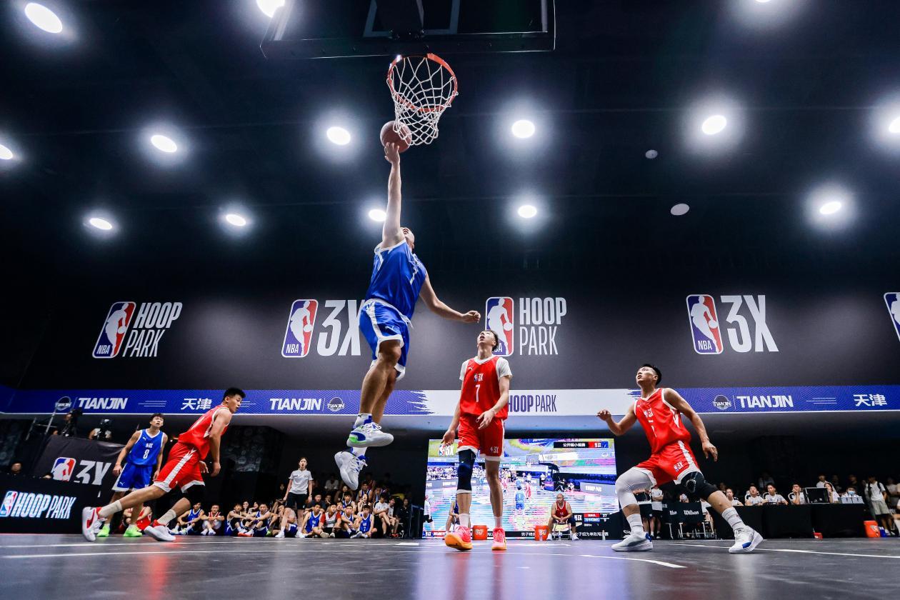 集结日山东泰山备战NBA常规赛，远射贴柱细节曝光，气氛紧张，临场指挥获称赞的简单介绍