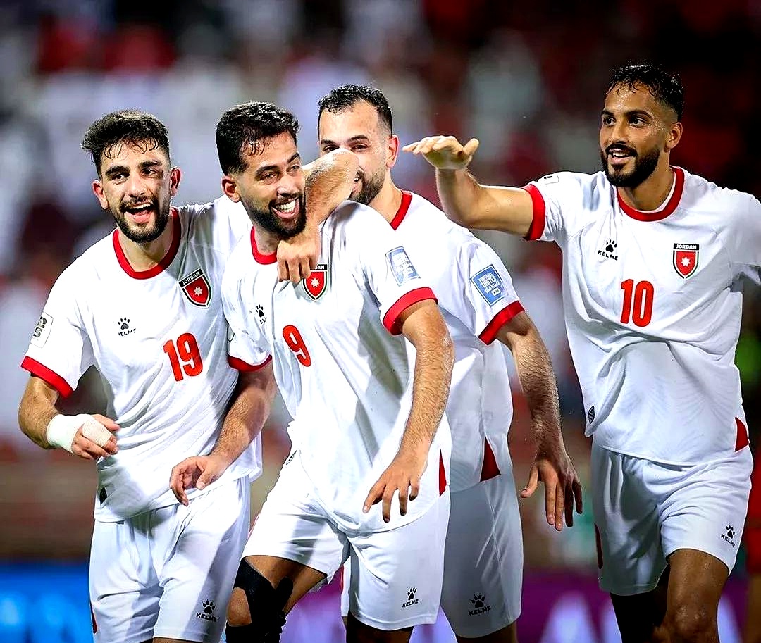 国王杯转会期再迎强敌；法兰克福复出首秀；主帅态度：引发热议；球队文化再被提及的简单介绍