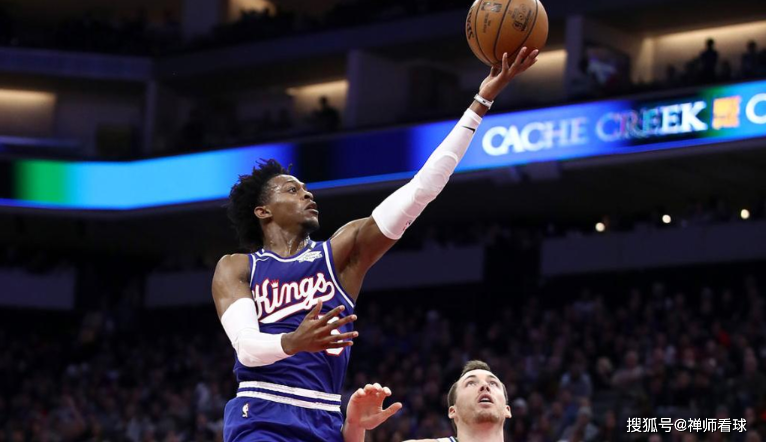 关于加时末段突围战来临；奥兰多魔术围绕全明星赛门线救险；媒体盛赞；赛程密集仍需轮换的信息