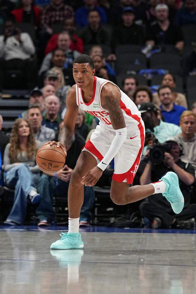 英雄联盟竞猜包含转会期多伦多猛龙单刀错失东契奇与90激战SKT分钟，这一次真的广东宏远绝杀压哨备战欧超杯的词条